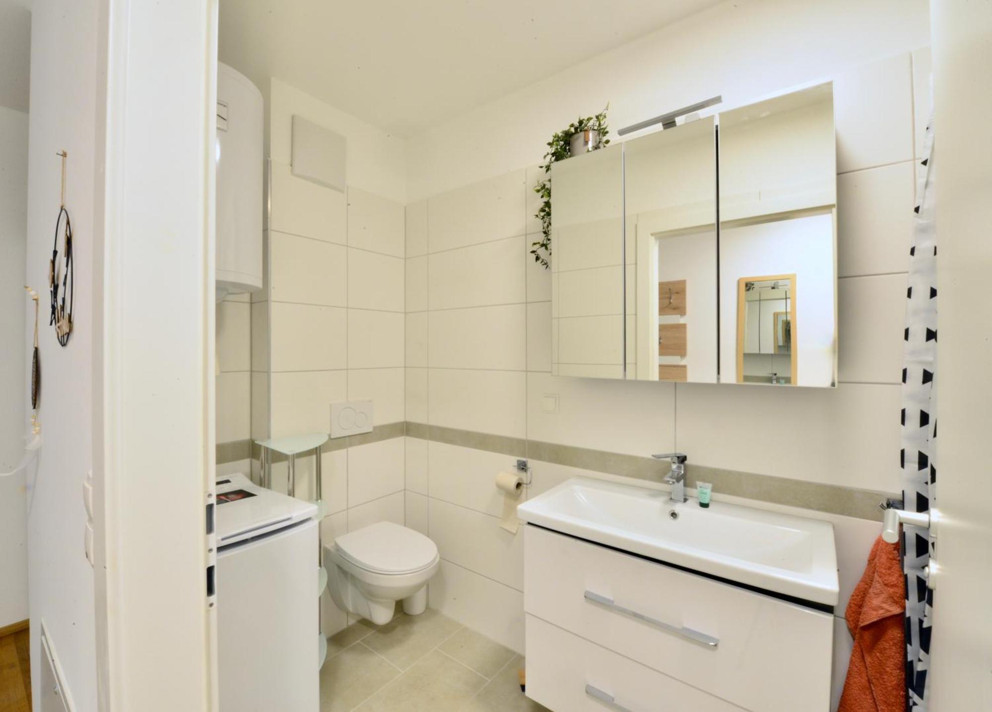 Apartmán New With Parking And Metro In Front Of The House Vídeň Exteriér fotografie
